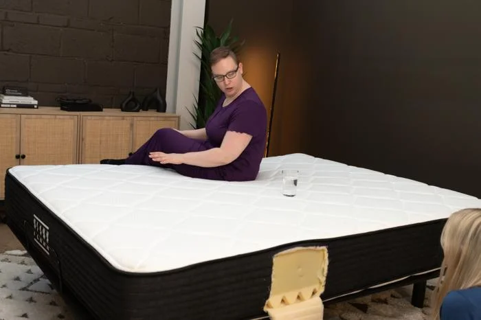 Ripple test on the Plank Firm mattress 3