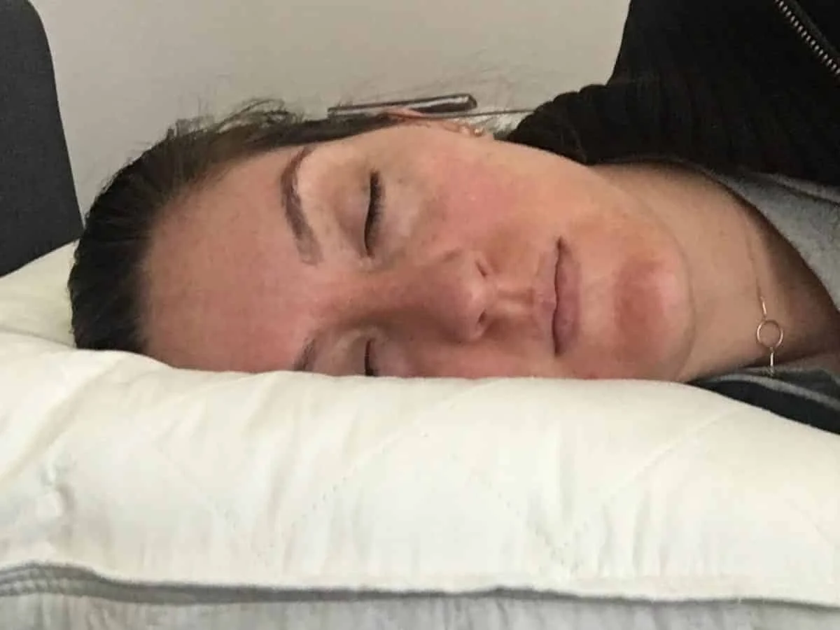 L Pillow Review KT