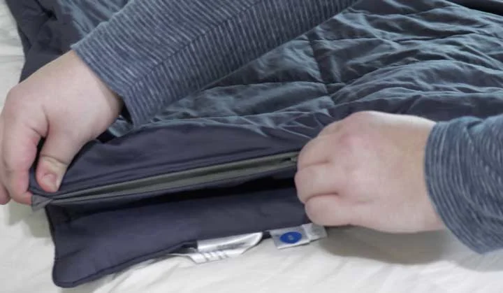 Sleep Number weighted blanket construction Sleep Number weighted blanket construction