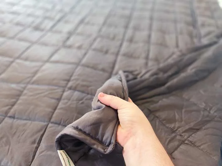 GhostBed Weighted Blanket Feeling GhostBed Weighted Blanket Feeling