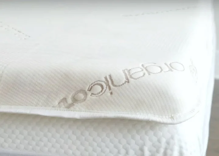 Best Mattress Toppers For Heavy People โ Get The Support You Need