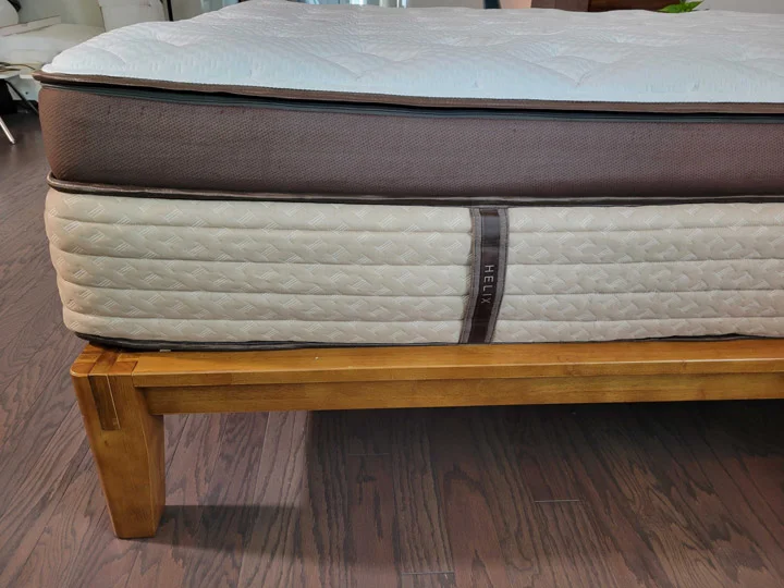 Helix Midnight Elite - Construction