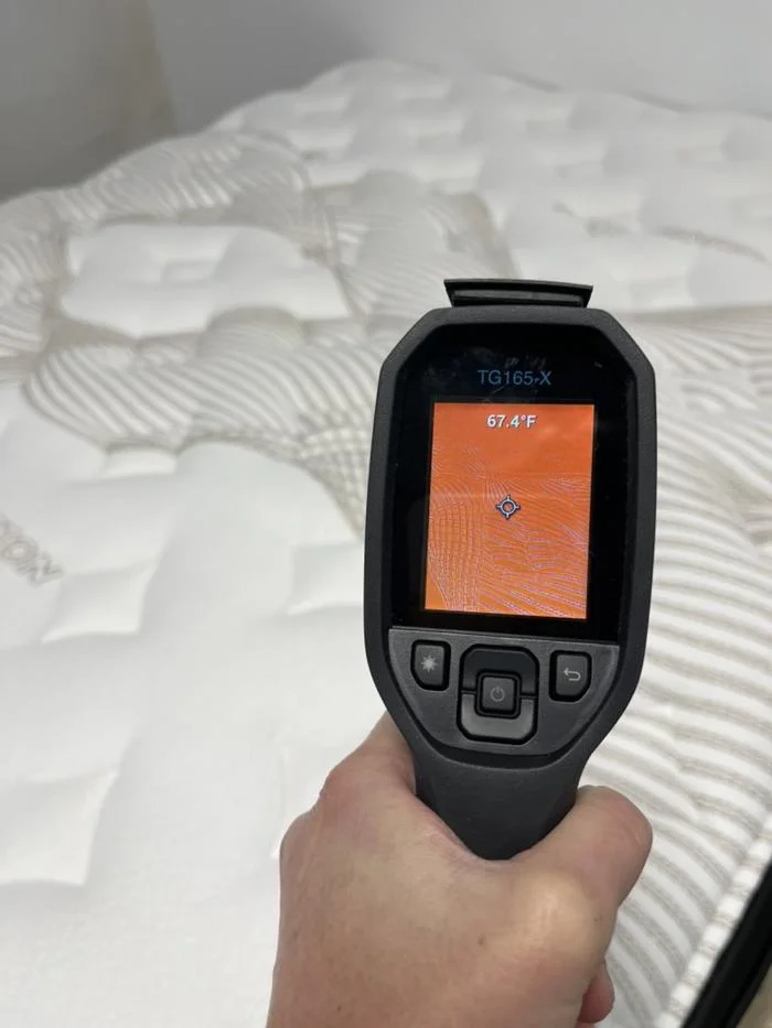 Thermal imaging before sleeping on the Nolah Evolution Mattress