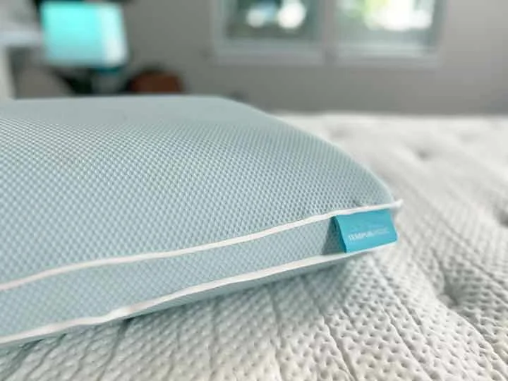 TEMPUR-Cloud Cooling Pro Pillow