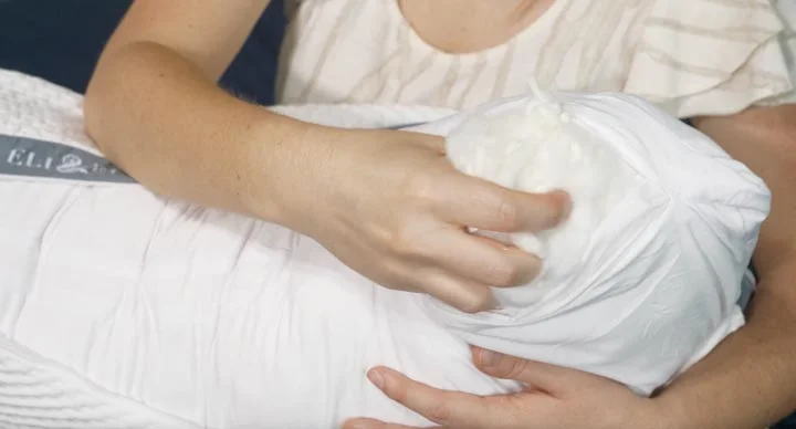 Eli & Elm side sleeper pillow construction Eli & Elm side sleeper pillow construction