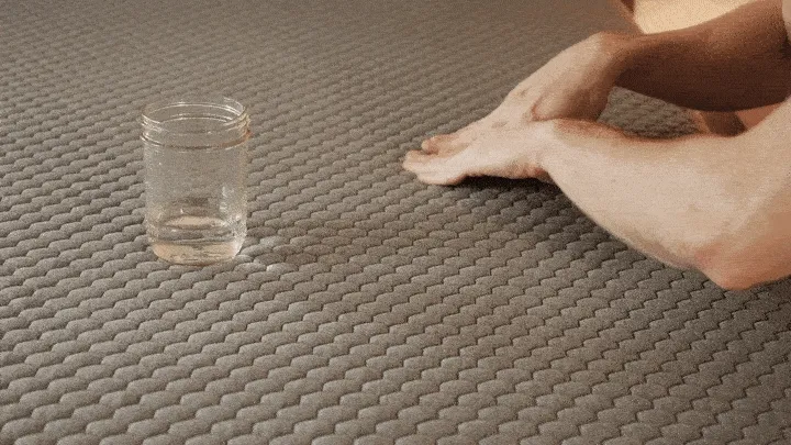 Layla Hybrid Mattress - Motion Transfer Layla Hybrid Mattress - Motion Transfer