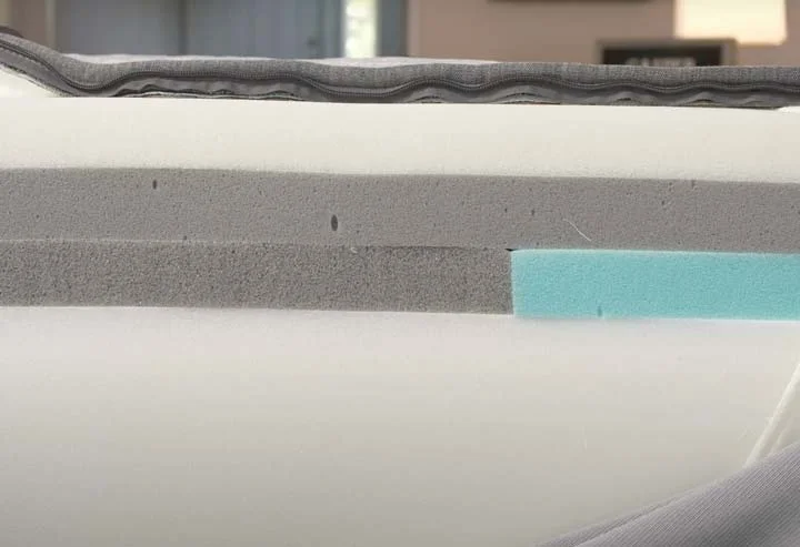 A cross-section shot of the Casper Select's construction A cross-section shot of the Casper Select's construction