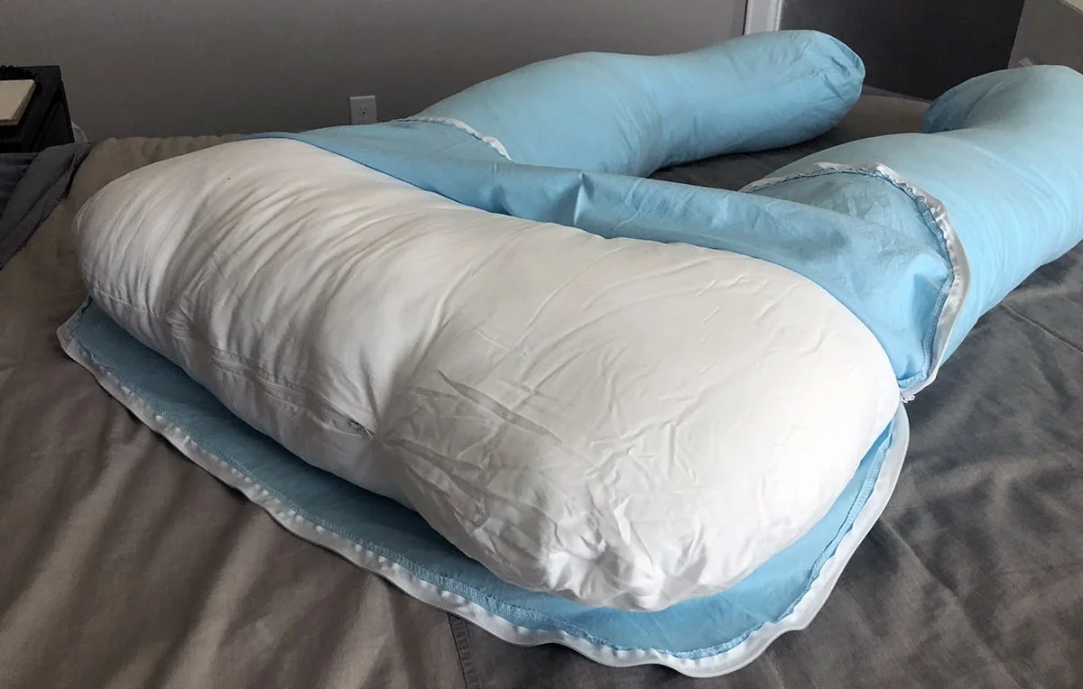 Queen Rose Full-Body Pregnancy Pillow Review Queen Rose U-Shaped Pregnancy Pillow