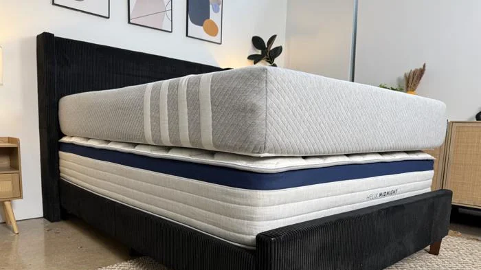 Leesa Original mattress stacked on a Helix Midnight mattress