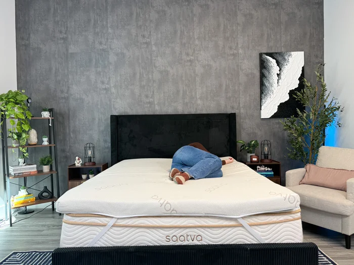 Side sleeping on the Saatva Graphite Memory Foam topper