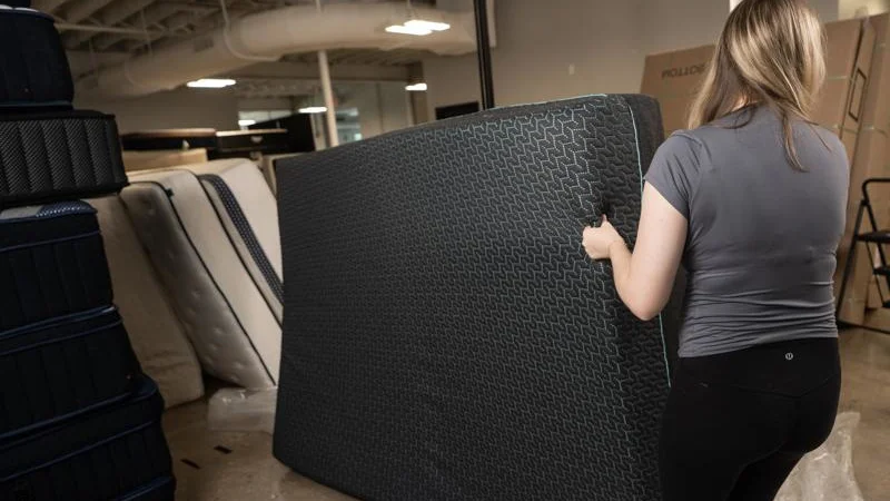 Unboxing the Tuft & Needle Mint Hybrid Mattress
