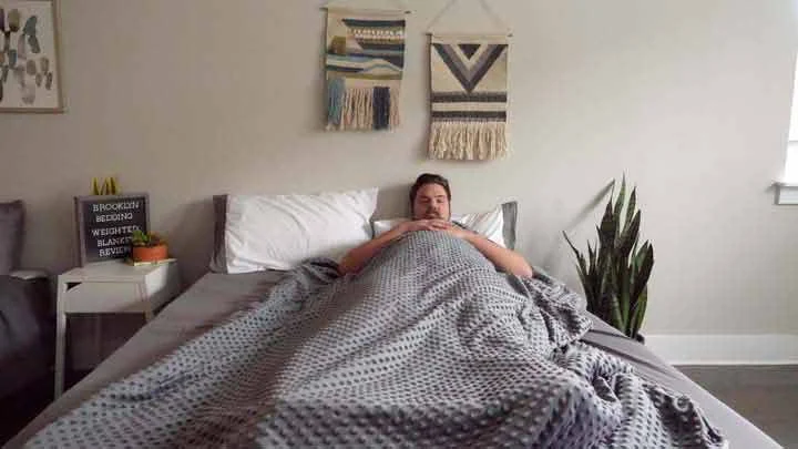 Brooklyn Bedding Weighted Blanket - Sleeping Brooklyn Bedding Weighted Blanket - Sleeping