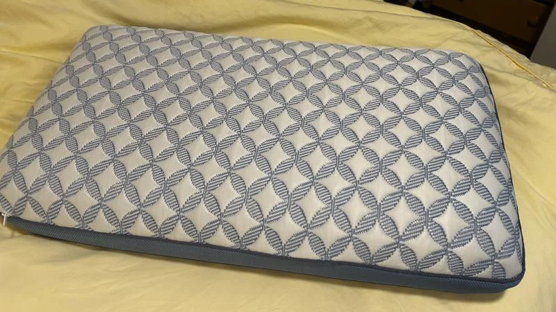 Leesa Ultra Cool Reversible Pillow