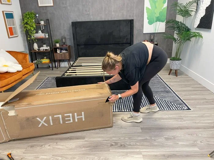 Unboxing the Helix Dawn mattress