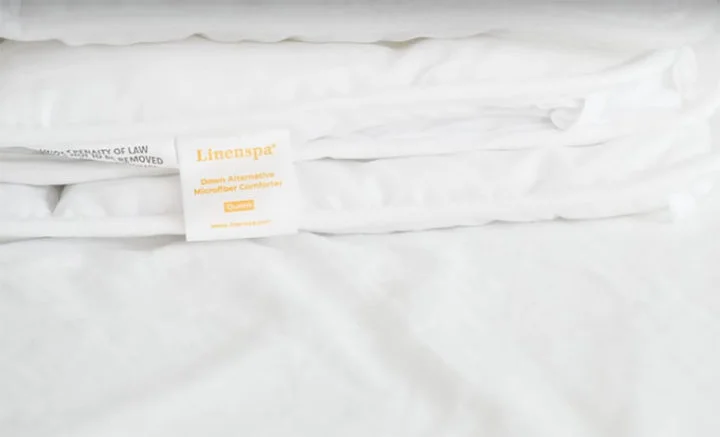 Best Value best comforter linenspa e1580843344666