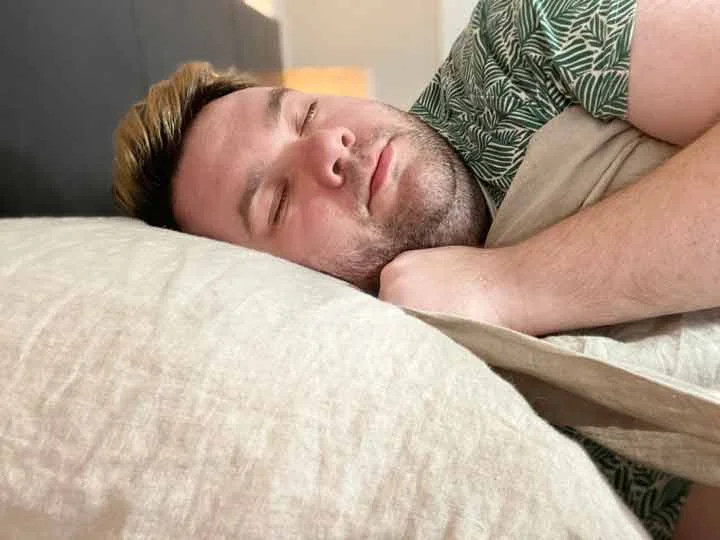 Sleeping with the Avocado Organic Linen Sheets Sleeping with the Avocado Organic Linen Sheets