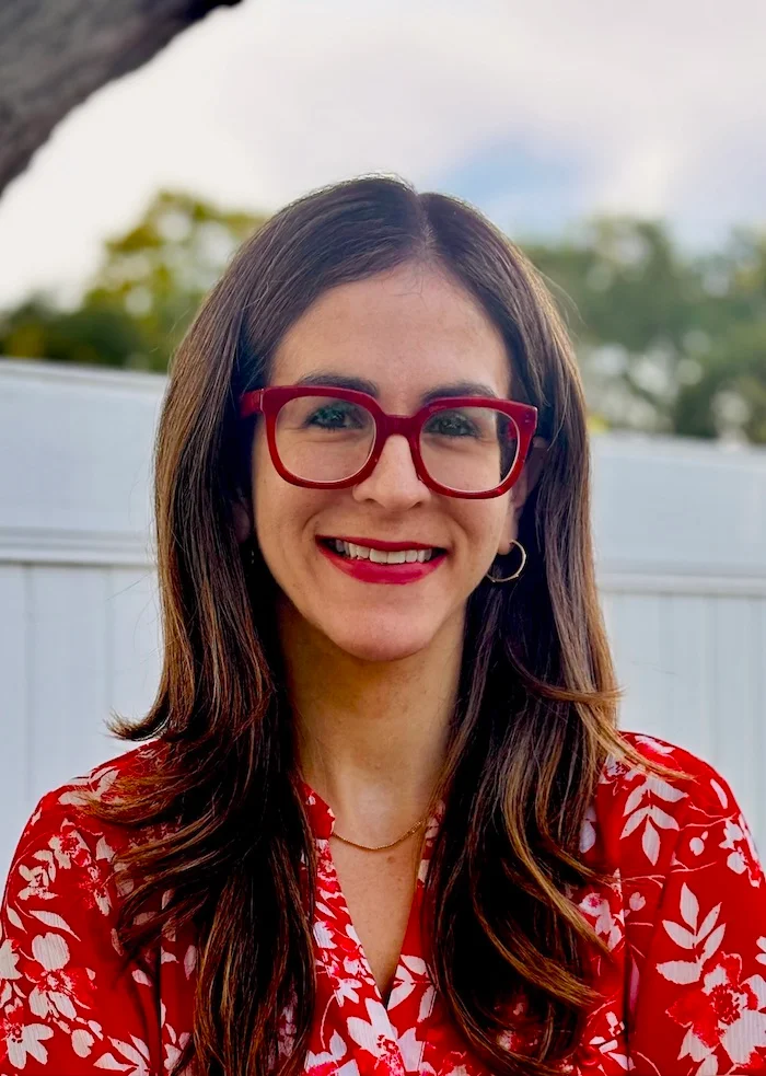 Dr. R. Michelle Koolaee Headshot of Dr. R. Michelle Koolaee