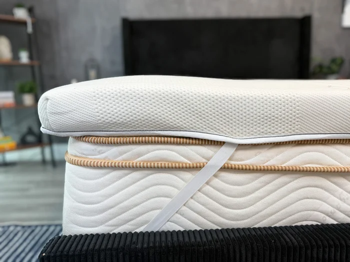 Edge of the Saatva Graphite Memory Foam topper