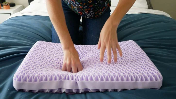 Sleepgram Pillow Review - Purple vs. Sleepgram Sleepgram Pillow Review - Purple vs. Sleepgram